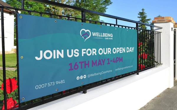  Outdoor Banner